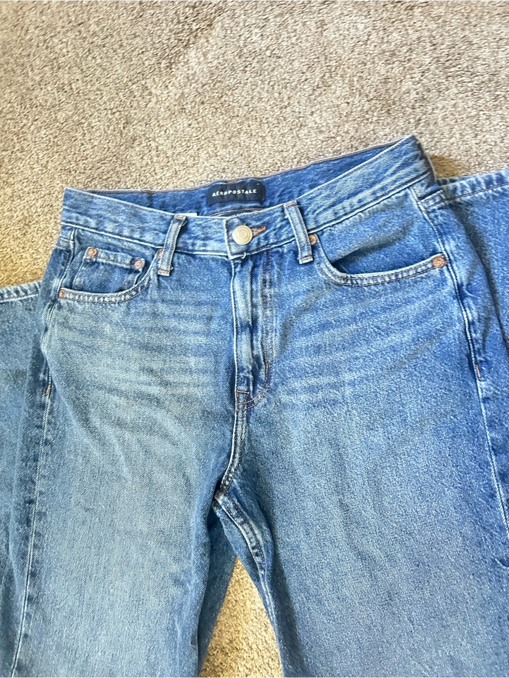 Aeropostale Women's Light Blue Straight Leg Jeans